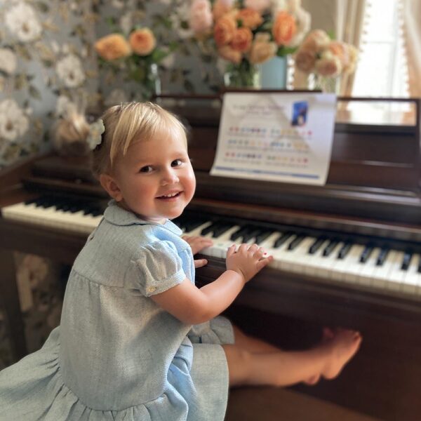 Ariadne at piano